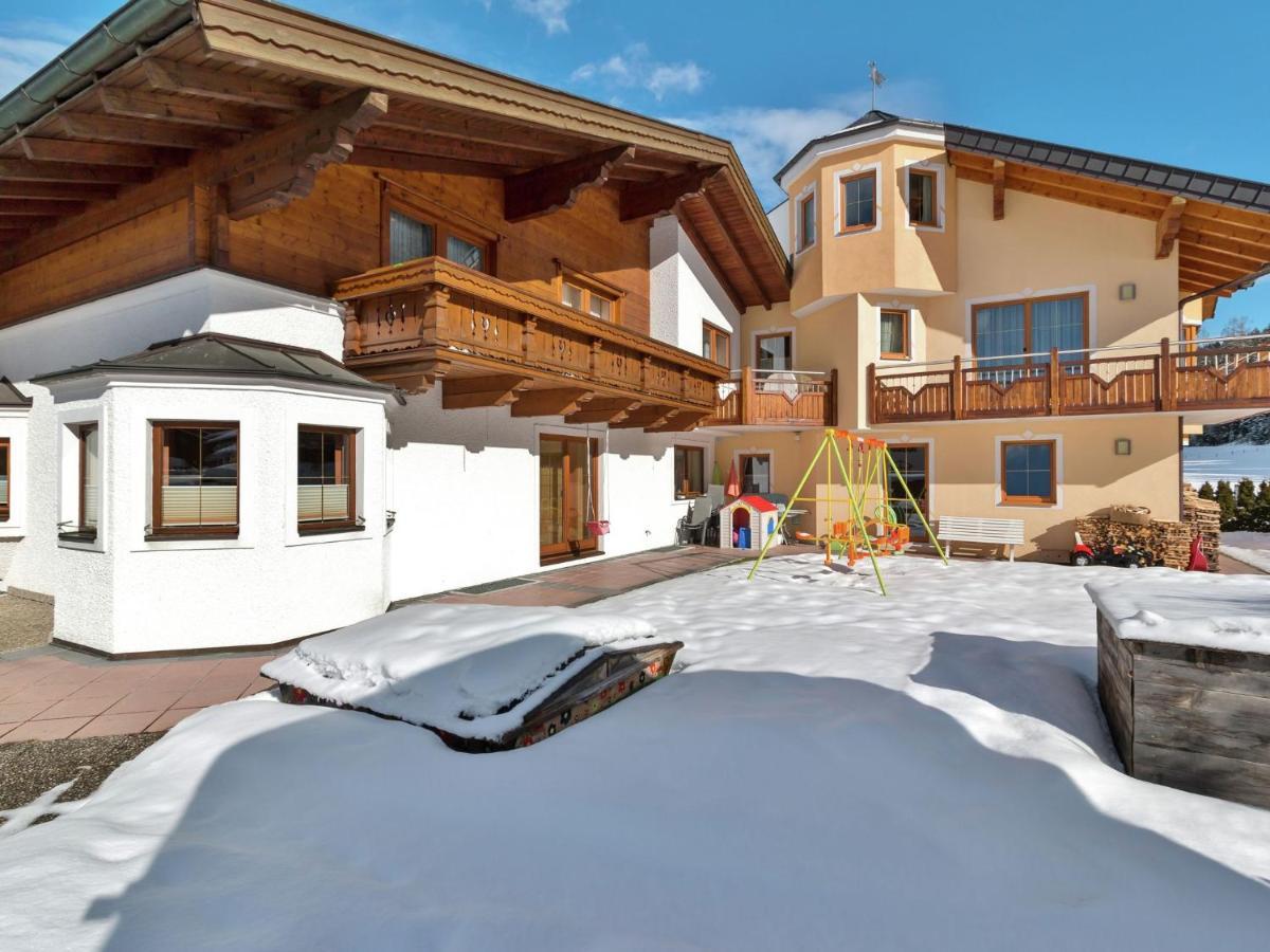 Apartment In Altenmarkt In Pongau Near Ski Area 알텐막팀퐁와 외부 사진